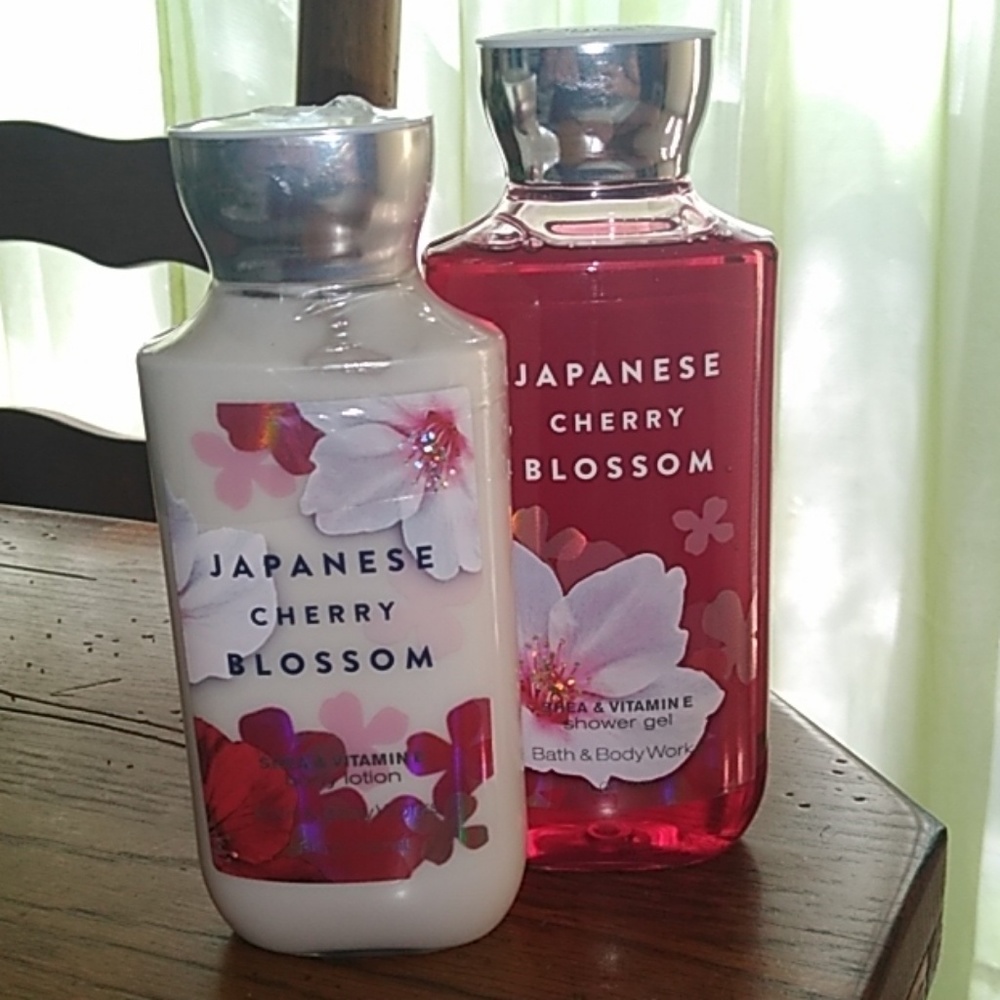 Body lotion and shower gel